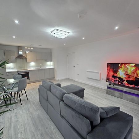 Serenity Waterfront 2 Bed Apartment Northfleet Exterior photo