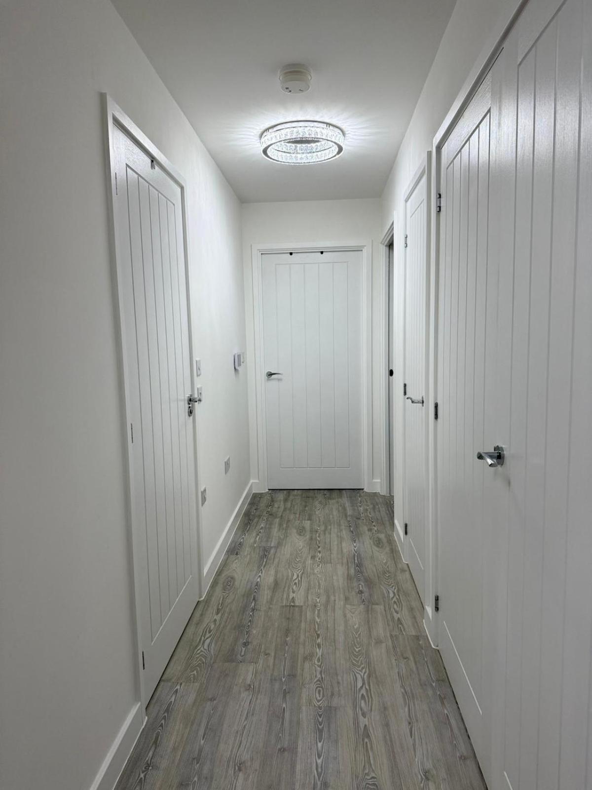 Serenity Waterfront 2 Bed Apartment Northfleet Exterior photo