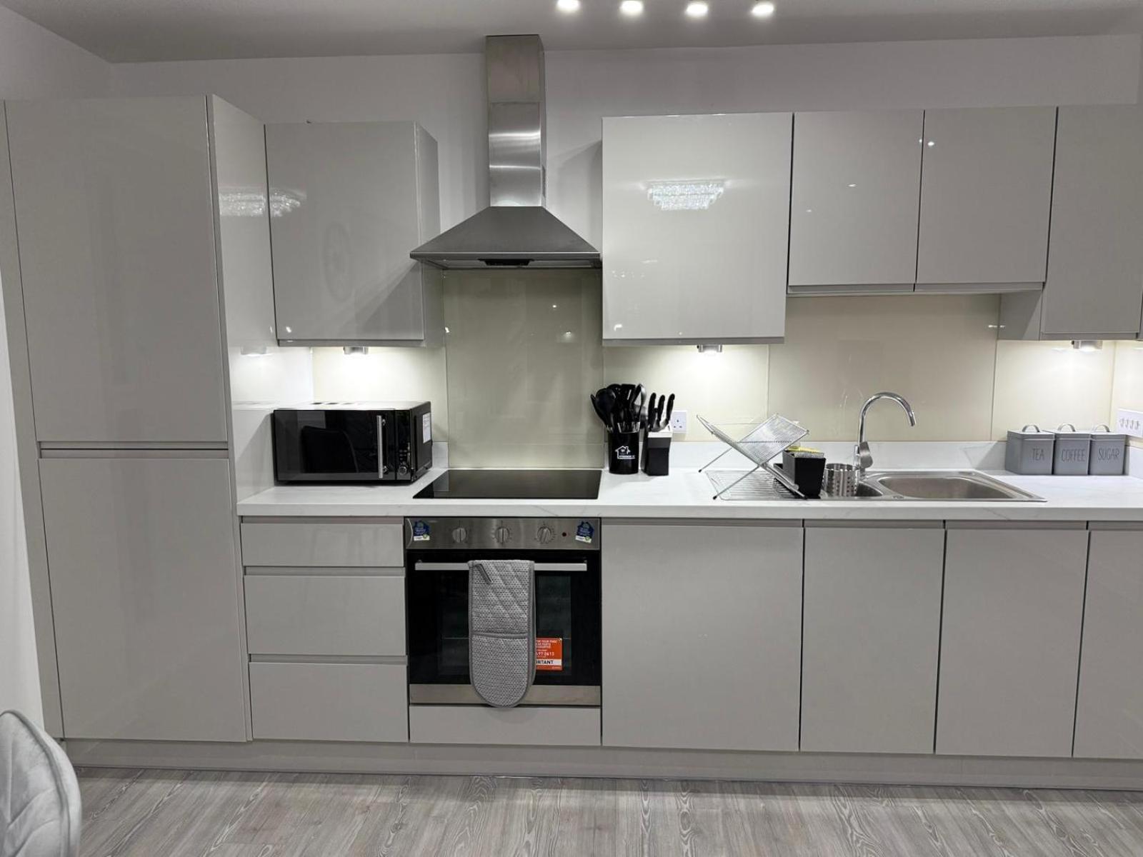 Serenity Waterfront 2 Bed Apartment Northfleet Exterior photo