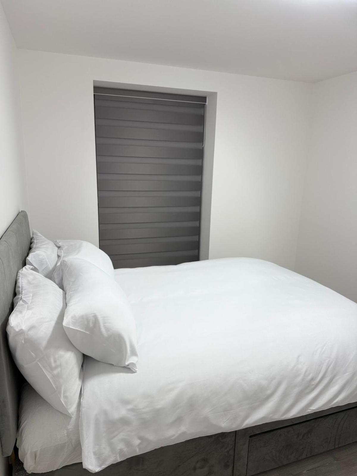 Serenity Waterfront 2 Bed Apartment Northfleet Exterior photo
