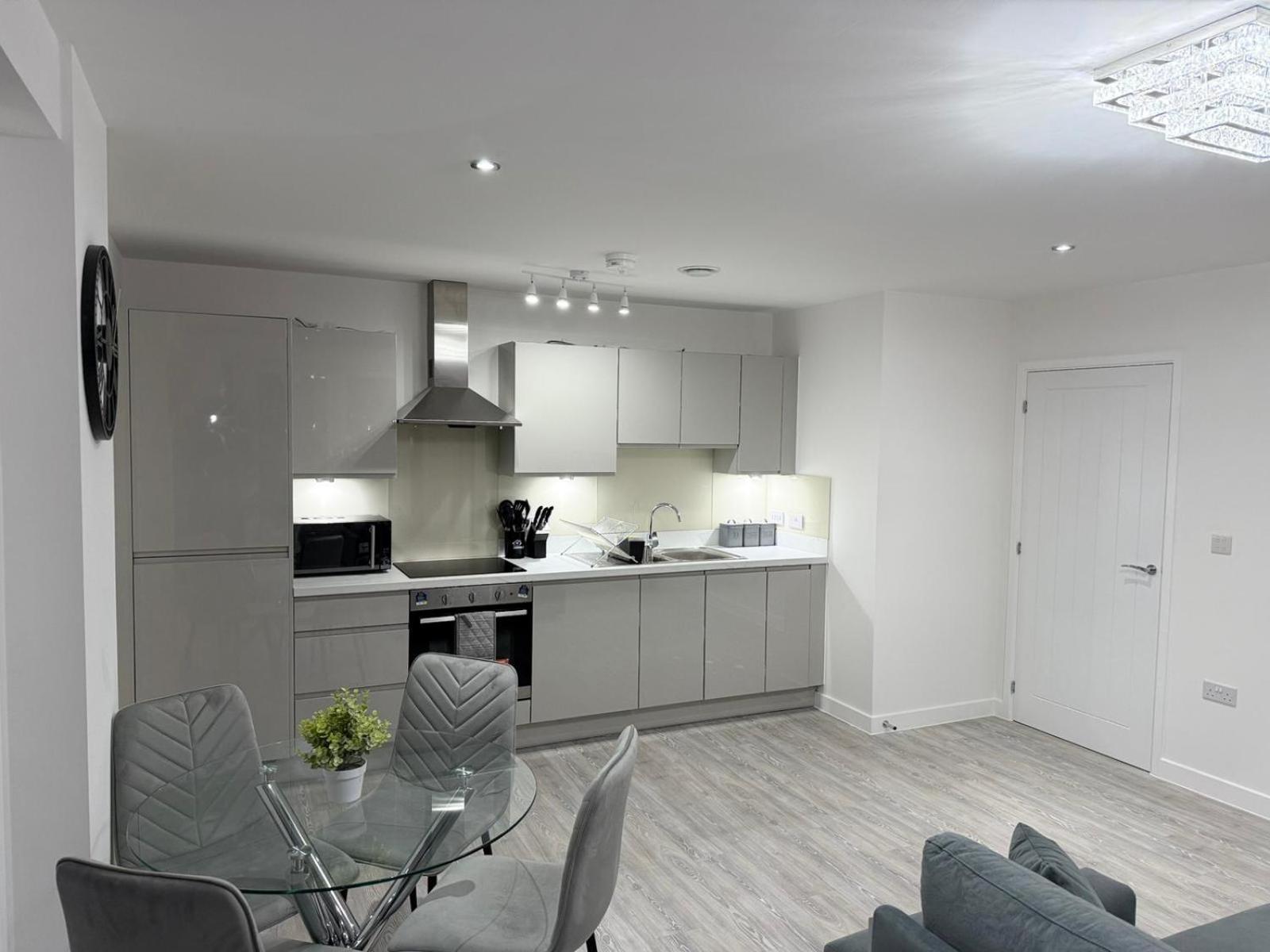 Serenity Waterfront 2 Bed Apartment Northfleet Exterior photo