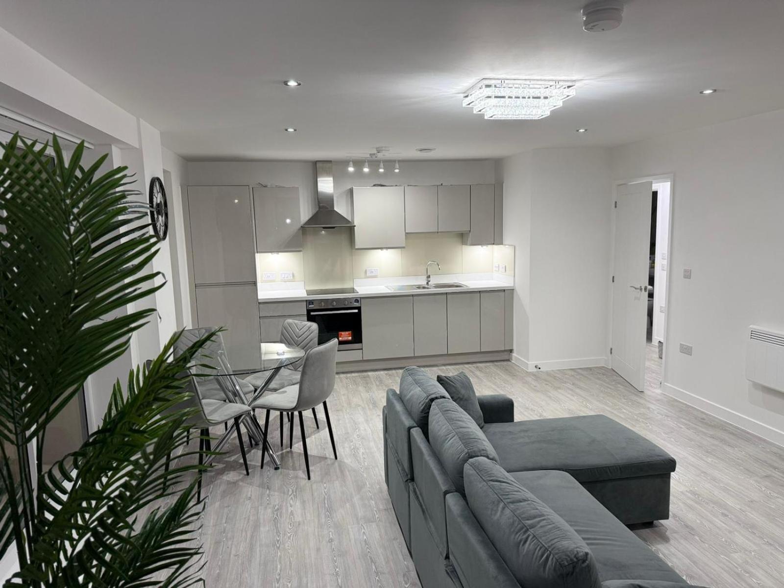 Serenity Waterfront 2 Bed Apartment Northfleet Exterior photo
