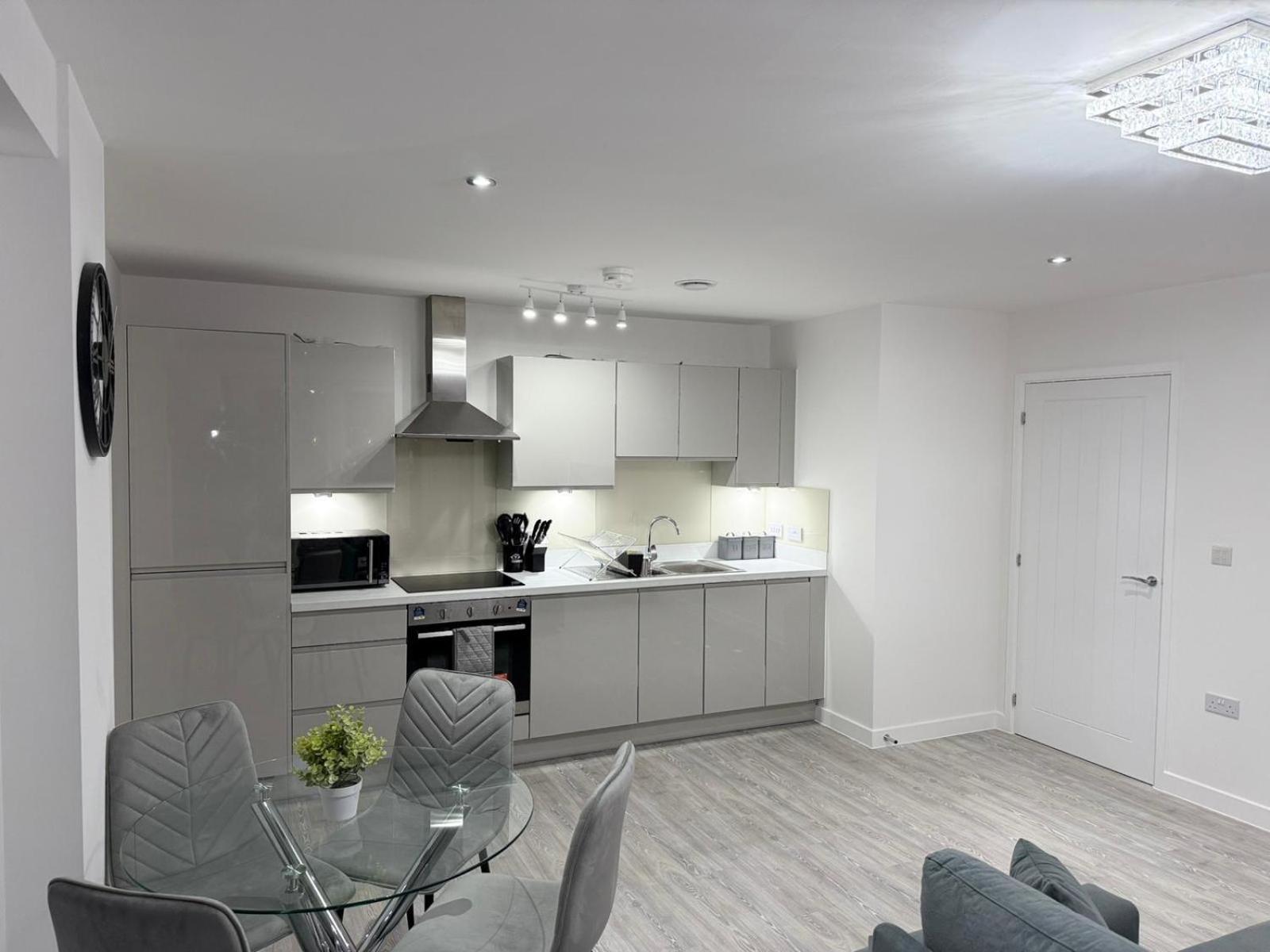 Serenity Waterfront 2 Bed Apartment Northfleet Exterior photo